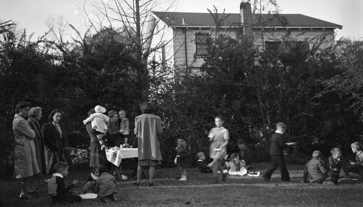 Florida Memory Christmas Party In The Backyard Of Cassandra