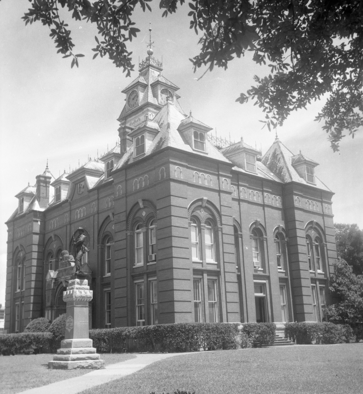 Florida Memory Alachua County Courthouse in Gainesville.