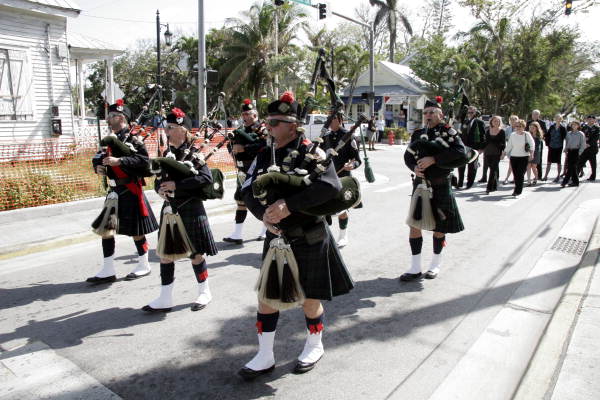 bagpipe player for funeral