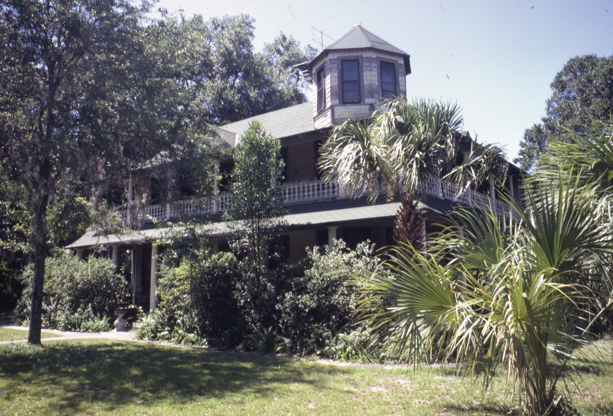 Florida Memory Photographs of the Moseley house in Palatka.