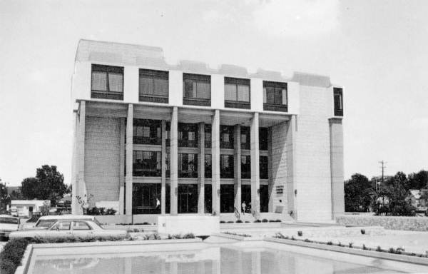 Florida Memory - City Hall - Gainesville, Florida.